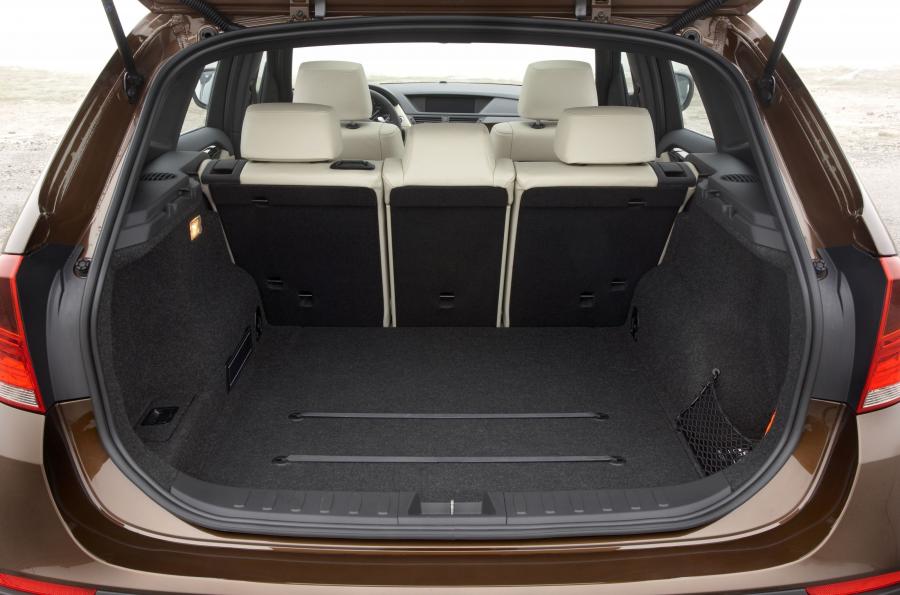 BMW X1 2010 года  (фото 27 из 147)